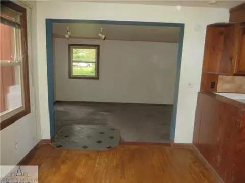 2340 Gilbert Rd, Lansing, MI 48911 photo 5