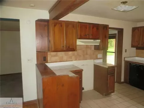 2340 Gilbert Rd, Lansing, MI 48911 photo 3