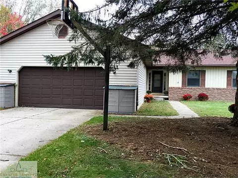 4430 Rodeo Trl, Williamston, MI 48895 photo 2