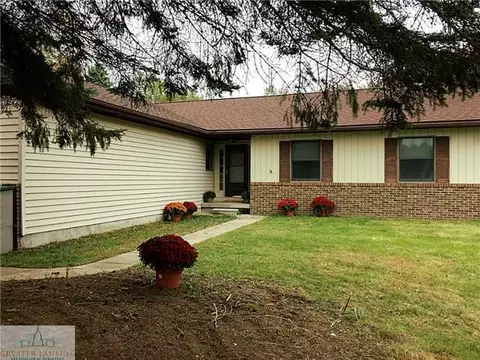 4430 Rodeo Trl, Williamston, MI 48895 photo 1