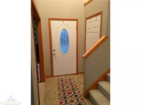 2115 Cedar Bend Dr, Holt, MI 48842 photo 2