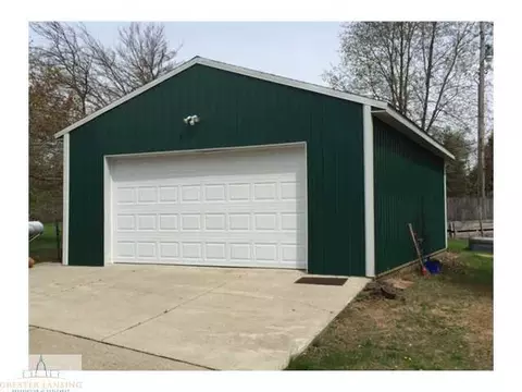 14694 Robson Rd, Bath, MI 48808 photo 11