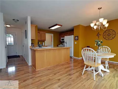 362 Coventry Ln, Mason, MI 48854 photo 5
