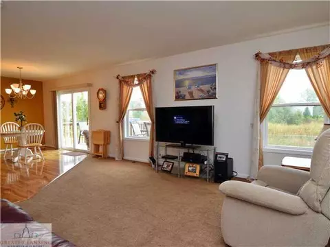 362 Coventry Ln, Mason, MI 48854 photo 3