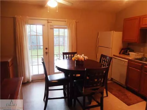 4214 Killarney Ct, Lansing, MI 48911 photo 8