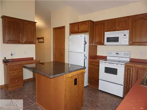 13030 Center Rd, Bath, MI 48808 photo 10