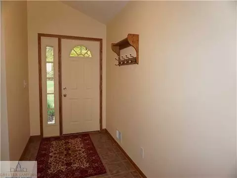 13030 Center Rd, Bath, MI 48808 photo 4