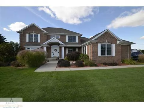 12830 Paradise Dr, Dewitt, MI 48820 photo 1
