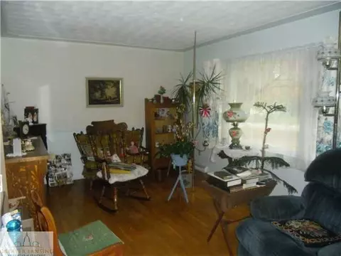 2819 Memory Ln, Lansing, MI 48911 photo 6