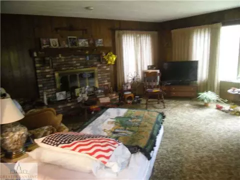 2819 Memory Ln, Lansing, MI 48911 photo 11