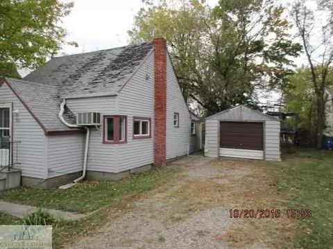 423 Huron St, Owosso, MI 48867 photo 9