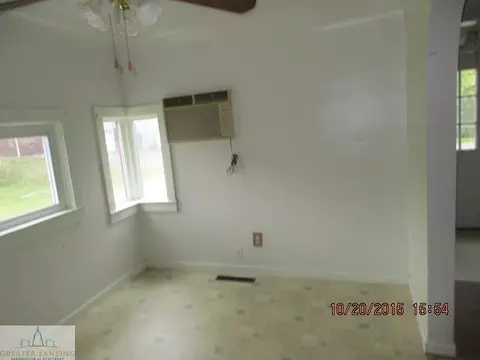 423 Huron St, Owosso, MI 48867 photo 8