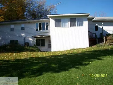 125 Ives Rd, Mason, MI 48854 photo 2