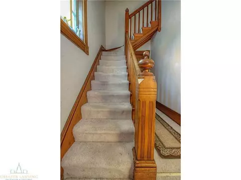 204 E Walker St, Saint Johns, MI 48879 photo 6