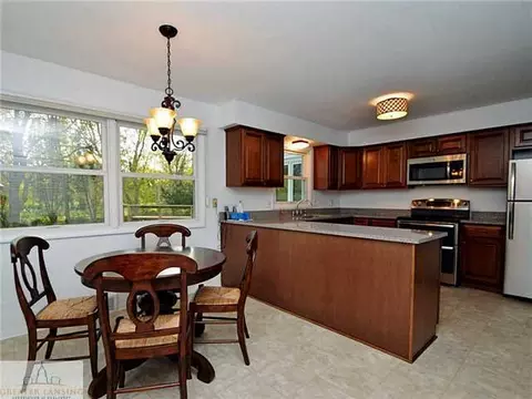 1933 Tomahawk Rd, Okemos, MI 48864 photo 8