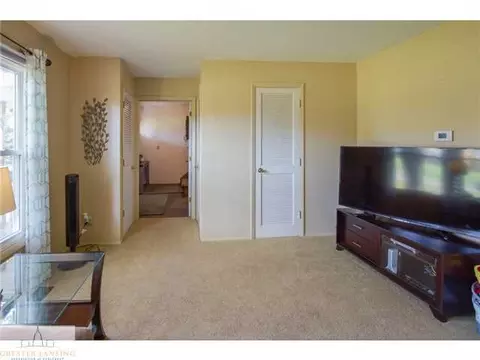 1826 Willowbrook, Lansing, MI 48917 photo 5