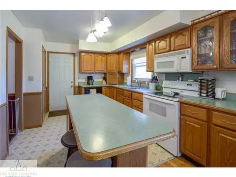 1826 Willowbrook, Lansing, MI 48917 photo 7