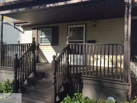 643 Kendon Dr, Lansing, MI 48910 photo 2