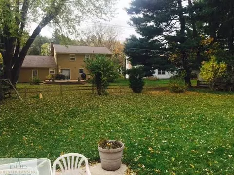 2195 Riverwood Dr, Okemos, MI 48864 photo 2