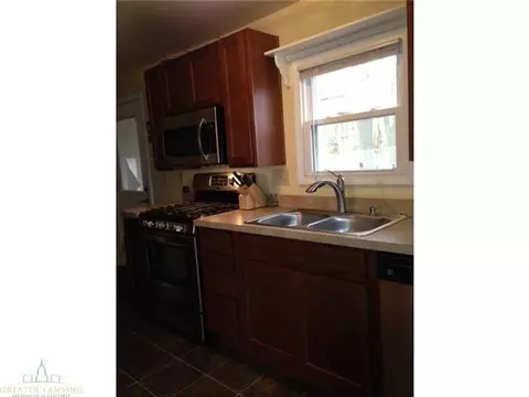 106 N Scott, Dewitt, MI 48820 photo 8