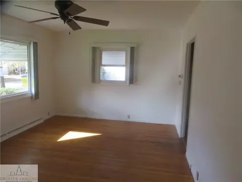 1510 Berkeley Dr, Lansing, MI 48910 photo 5