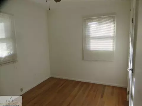 1510 Berkeley Dr, Lansing, MI 48910 photo 7