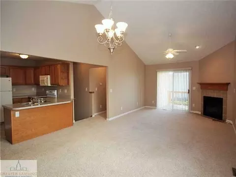 708 E Walker St, Saint Johns, MI 48879 photo 3