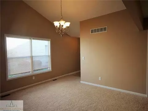 708 E Walker St, Saint Johns, MI 48879 photo 7