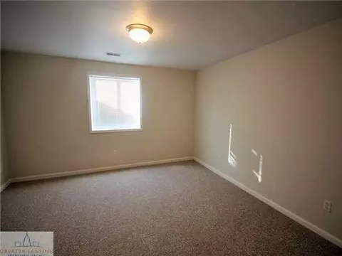 708 E Walker St, Saint Johns, MI 48879 photo 11