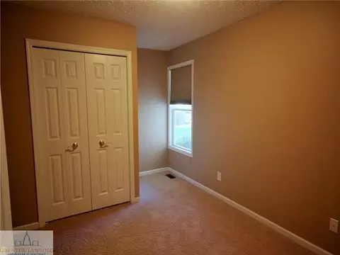 708 E Walker St, Saint Johns, MI 48879 photo 10