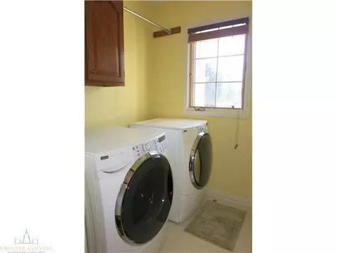 1302 Linden, Dewitt, MI 48820 photo 9
