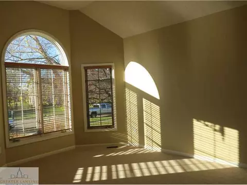 1302 Linden, Dewitt, MI 48820 photo 3
