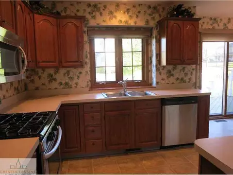 1302 Linden, Dewitt, MI 48820 photo 5