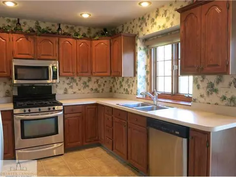 1302 Linden, Dewitt, MI 48820 photo 4