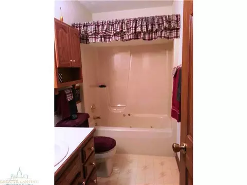 5880 Horstmeyer, Lansing, MI 48911 photo 16