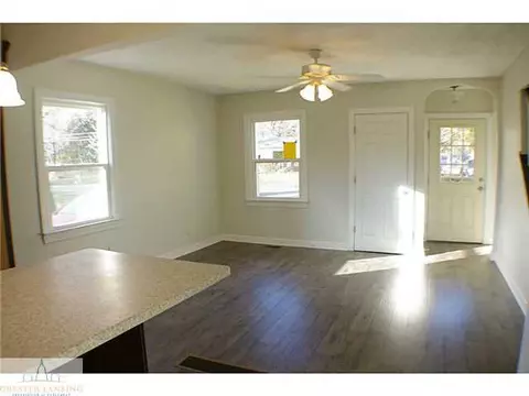 417 W Washington, Dewitt, MI 48820 photo 4