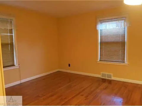 1915 E Willard Ave, Lansing, MI 48910 photo 10
