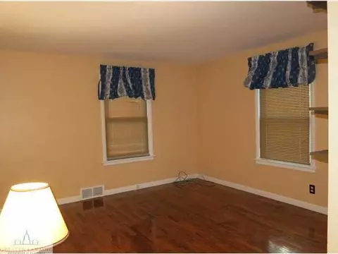 1915 E Willard Ave, Lansing, MI 48910 photo 11