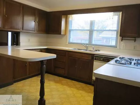 1915 E Willard Ave, Lansing, MI 48910 photo 9