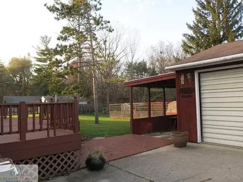 1915 E Willard Ave, Lansing, MI 48910 photo 16