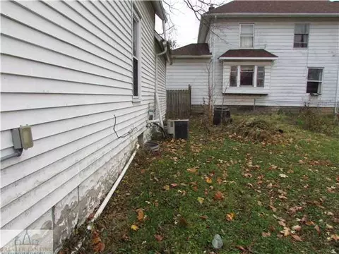 121 Custer Ave, Lansing, MI 48912 photo 4