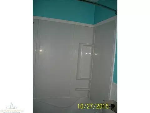 2211 Alpha St, Lansing, MI 48910 photo 7