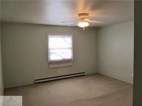 417 E Grand River Ave, Williamston, MI 48895 photo 6
