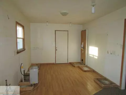 1911 John St, Lansing, MI 48906 photo 2