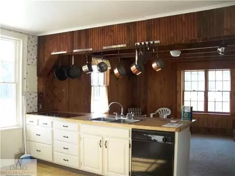 1300 Schavey, Dewitt, MI 48820 photo 6
