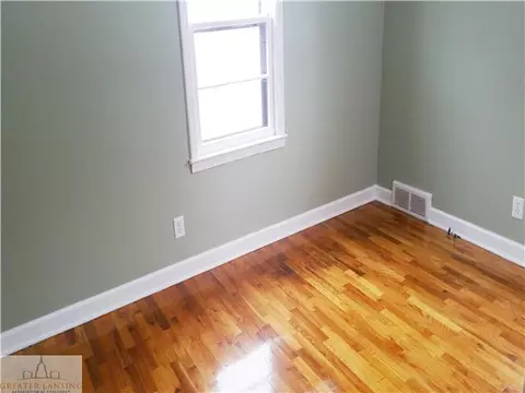4010 Devonshire, Lansing, MI 48910 photo 4