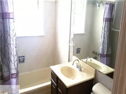 4010 Devonshire, Lansing, MI 48910 photo 9