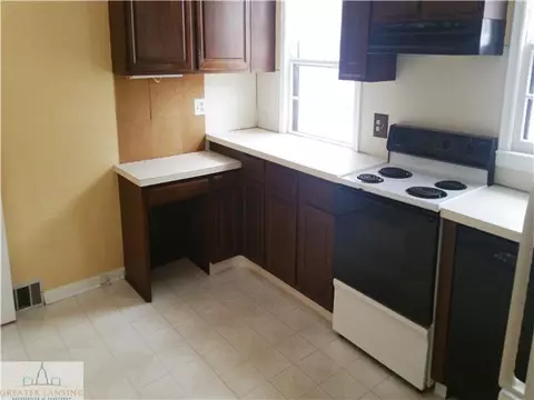 4010 Devonshire, Lansing, MI 48910 photo 12