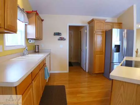 1601 E Maple Rapids Rd, Saint Johns, MI 48879 photo 2