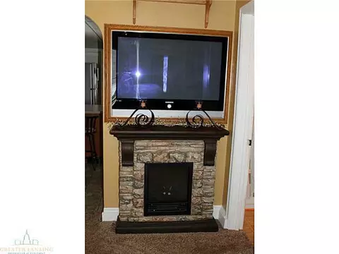140 Rayner St, Mason, MI 48854 photo 6